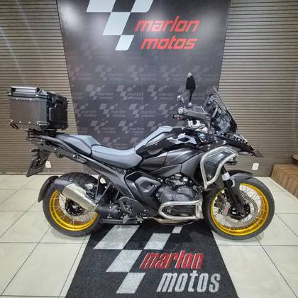 BMW R 1300 GS TRIPLE BLACK 